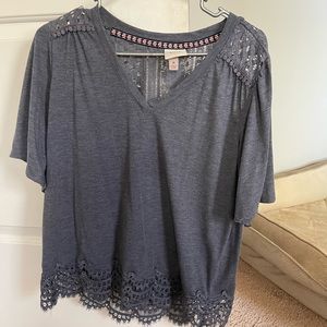 Knox rose shirt size M